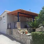 Kanelos Garden House