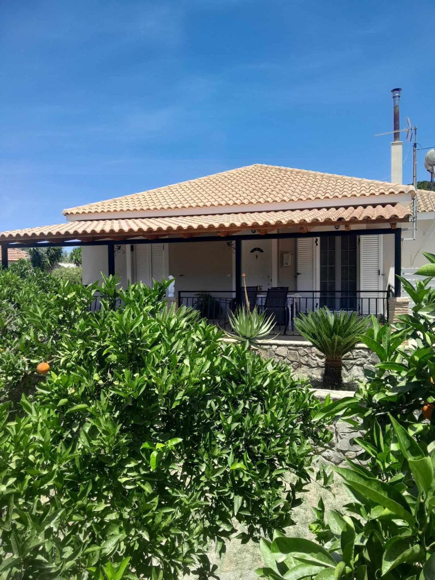 Case de vacanță Kanelos Garden House