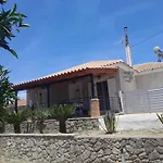 Kanelos Garden House